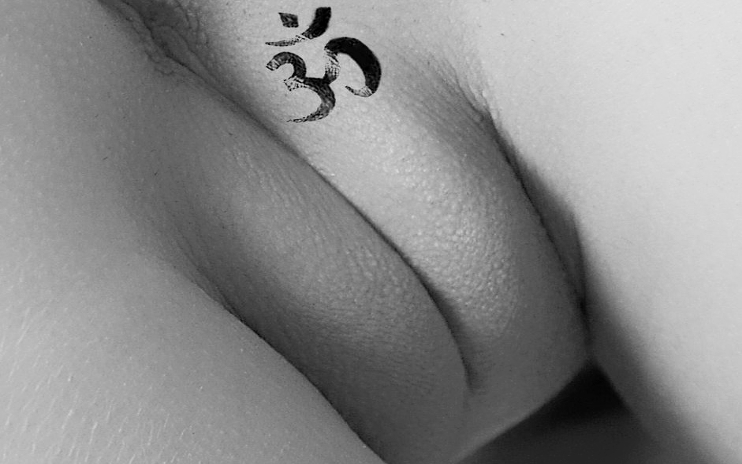 Wallpaper black and white pussy shaved tatoo china desktop wallpaper