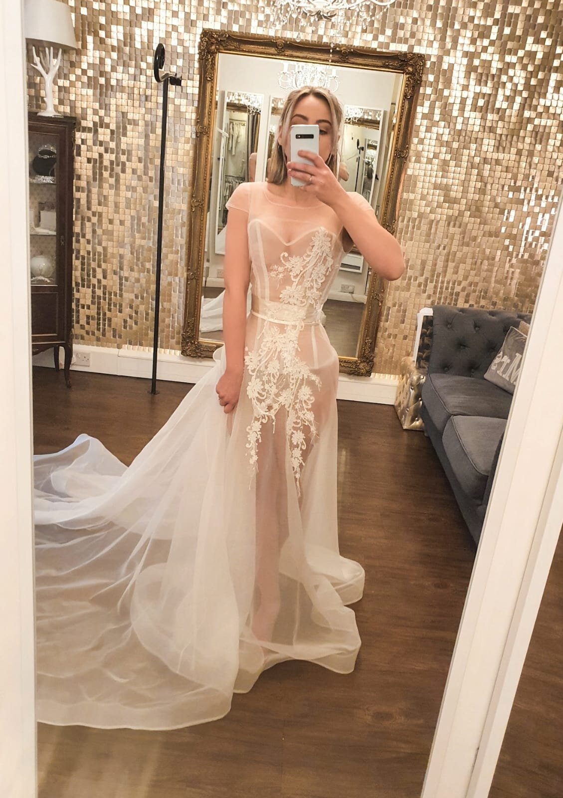 The Naked bride Boo Bridal