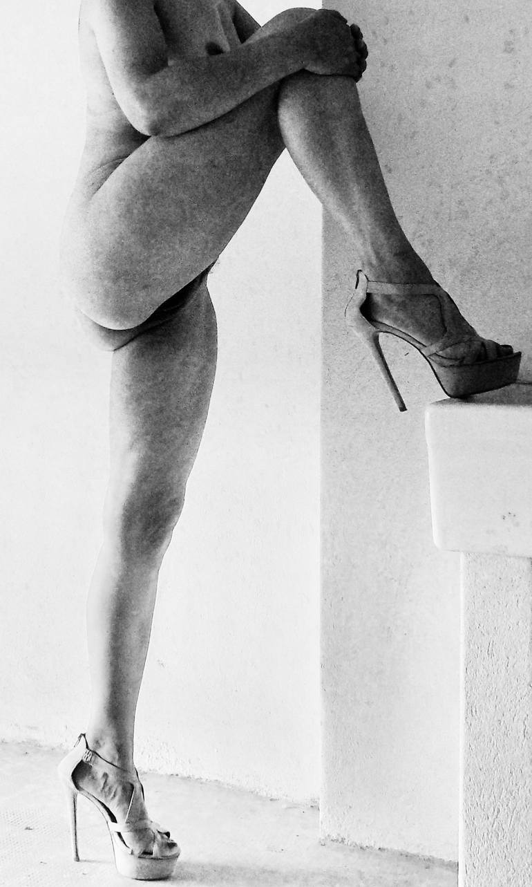 nude study: x ray Photography by Angelo Dorigo