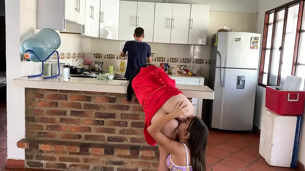 While My Husband was Eating I was Fucking His Stepsister and He Didnt even Notice