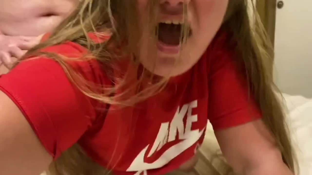 I film myself while a stranger from Tinder fucking me in all holes