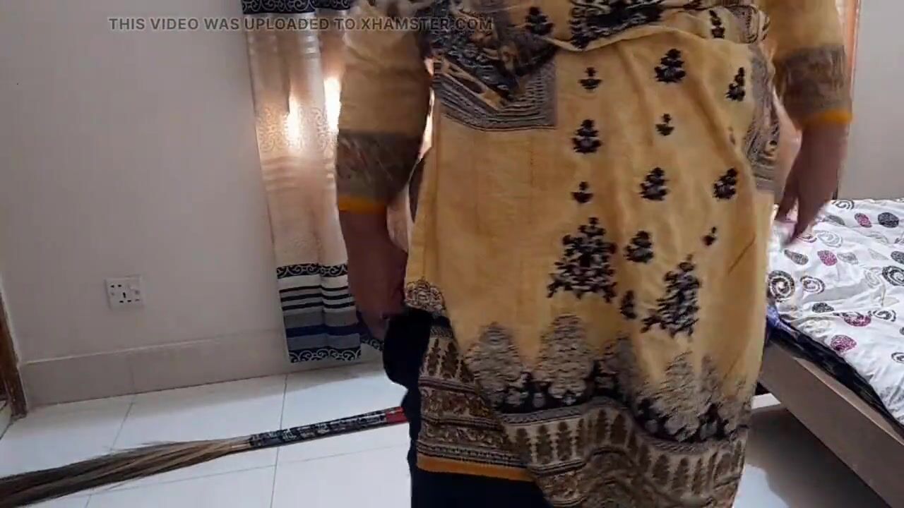 Depali Aunty Fucked by Stepson When She Was cleaning his room! watch online
