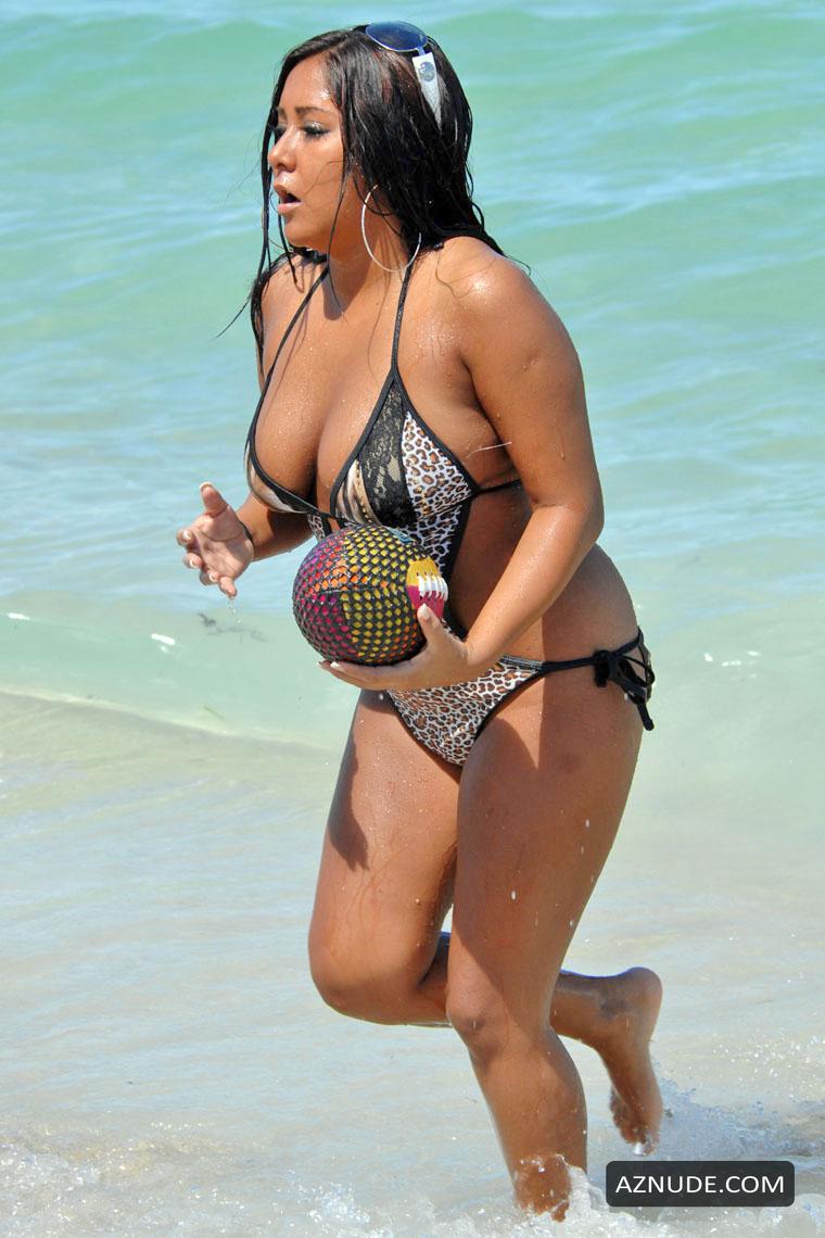 Nicole Polizzi Nude And Sexy Photos Collection