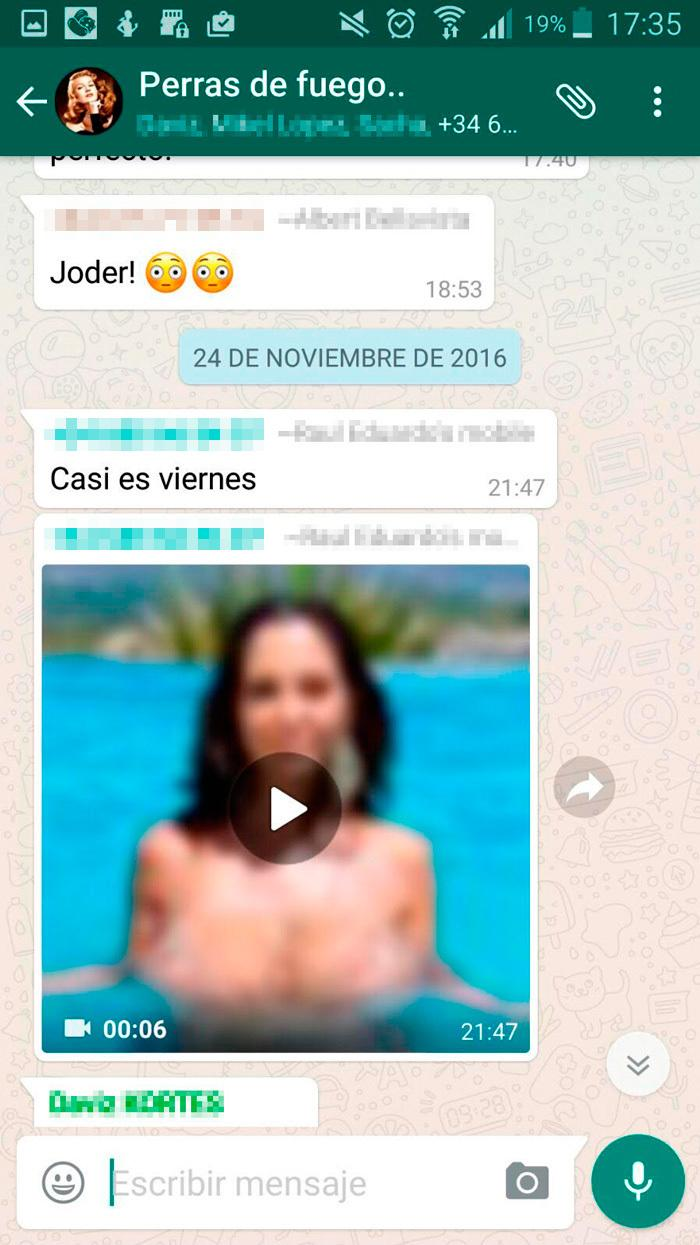 Tetas y chistes machistas: el mundo de los grupos de hombres en WhatsApp