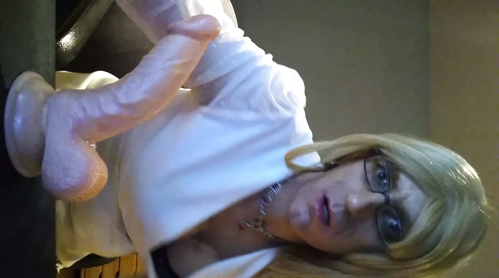 Dildo-Blowjob