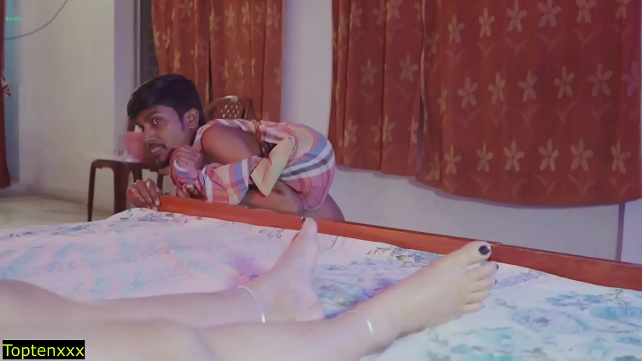 Indian Beautiful Bhabhi fucked by Unknown Thief! Sudden Sex