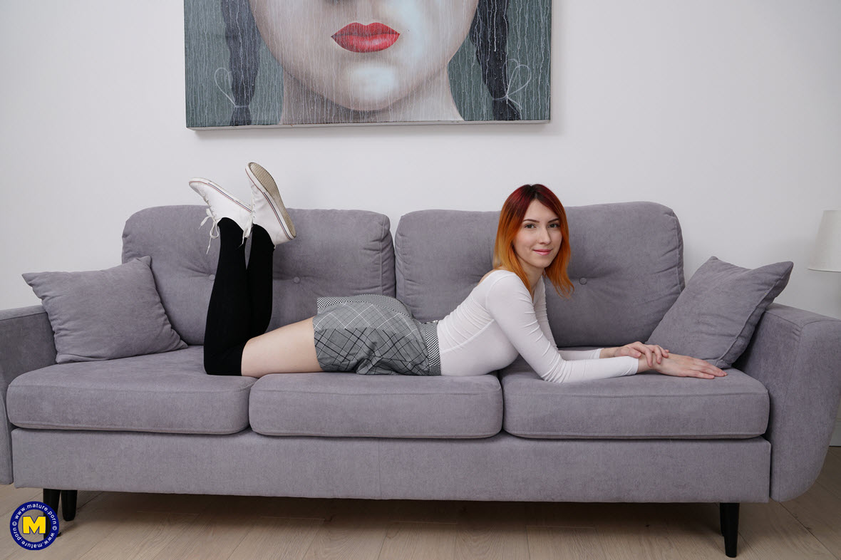 Mature.nl Elin Holm 22 Merce EU 45