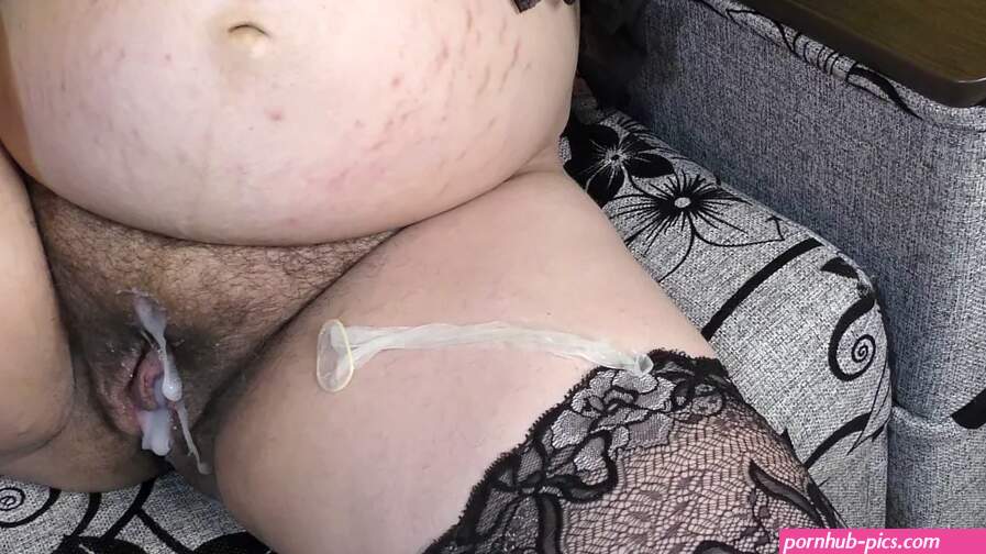 I prepared for you a creampie dinner inside my pregnant pussy! Eat it fast!