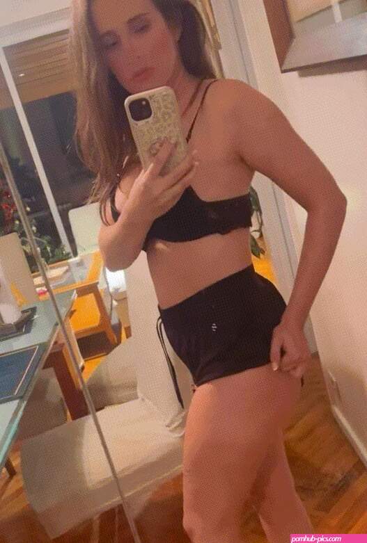 If Im a new student in your University will you be my fuckmate? Slutty College Girls