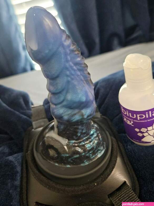 Uberrime Ardor Dragon Dildo Review