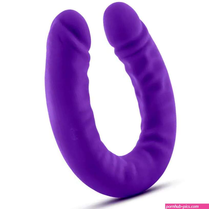 Realistic 18 in. Silicone Slim Double Dildo Dual Ended Dildo Sex