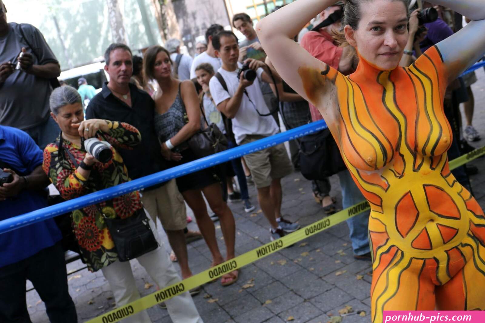 NSFW Photos: 100 Fully Naked People Get Bodies Painted Then Head Over To The U.N.