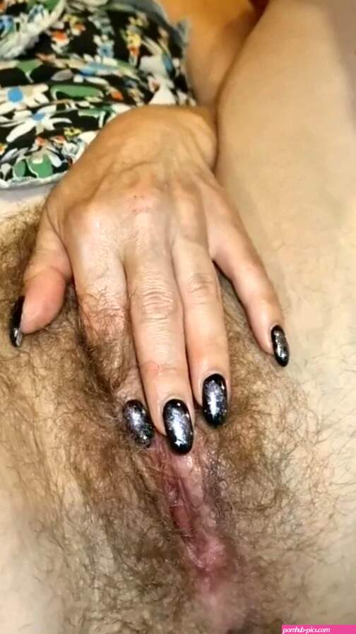 Up pussy: Hairy and smelly granny pussy