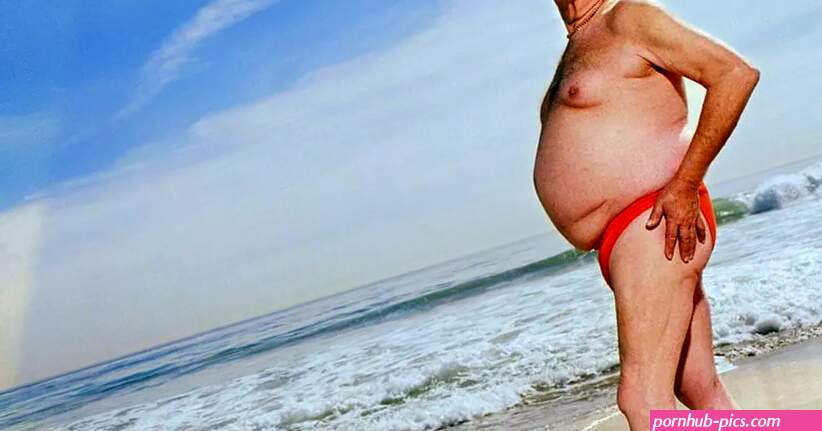 Sara Cox: Stick on a cozzie stick two fingers up at body perfection and get down n daft in the dunes