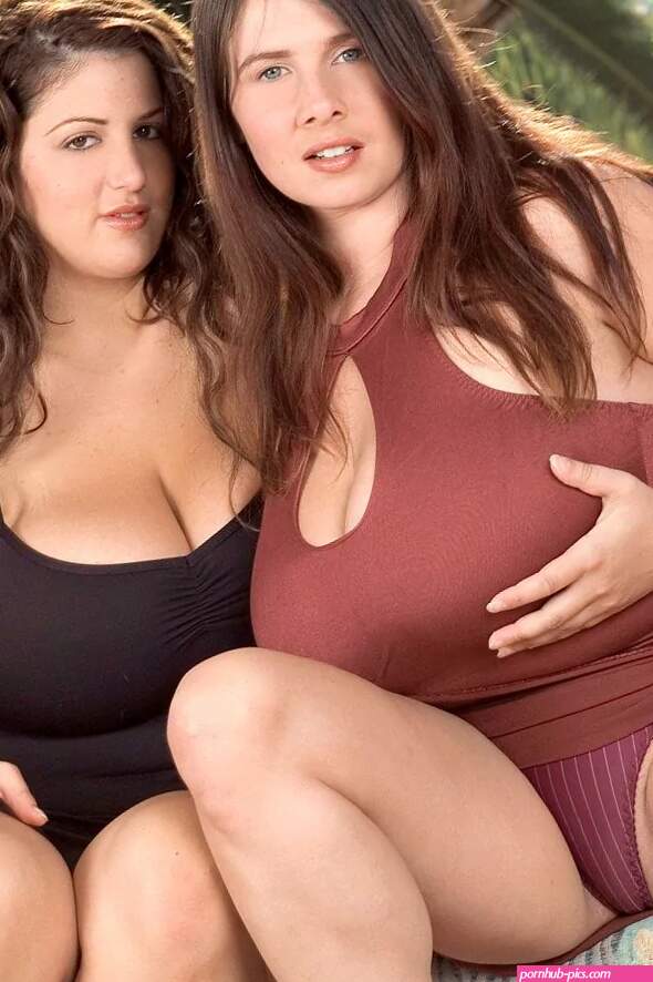 Busty brunette Eden Mor and Bozena