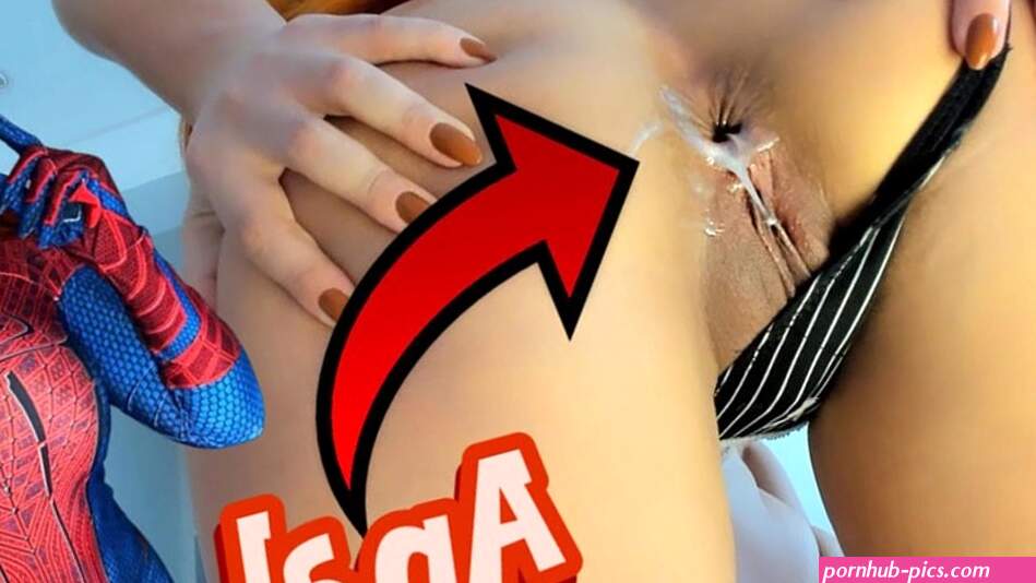 Mary Jane cosplay fucking her ass with her SEX MACHINE WHILE SPIDERMAN IS AWAY ANAL