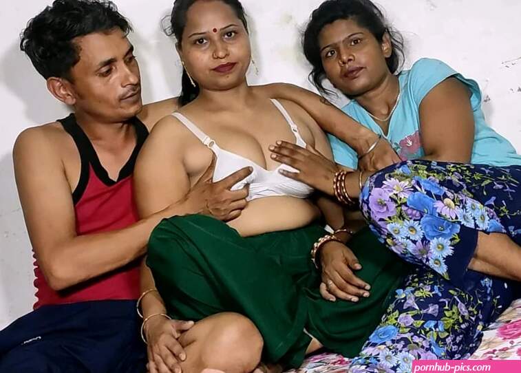 Indian Threesome Desi Indian Mami Aur Mausi Ki Chudai Porn Videos: Free XXX-rated Sex Videos 2025