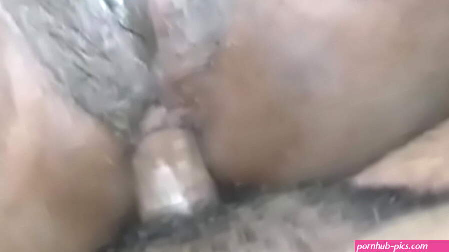 Gordinha amadora da igreja acabou com cuzinho cheio de porra no anal caseiro