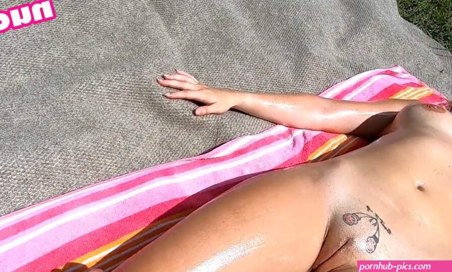 Ashley Barefoot Sailing Adventures barefootsailingadventures OnlyFans 10