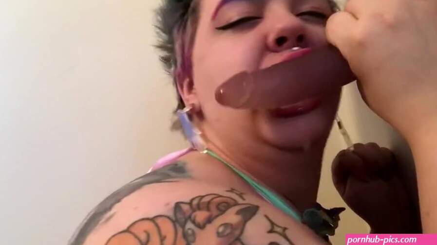 Sloppy blowjob from needy transboy