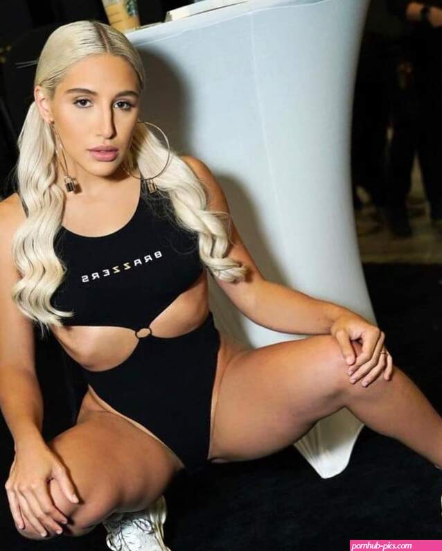 Abella Danger de populairste pornoster van 2023