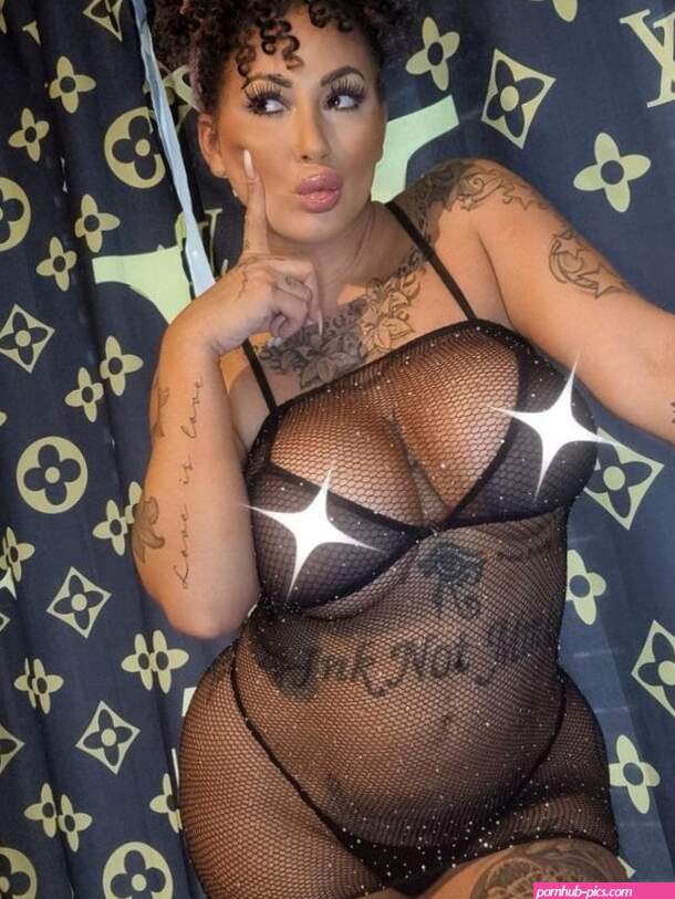 Bellydah Nude and Sexy Photo Collection