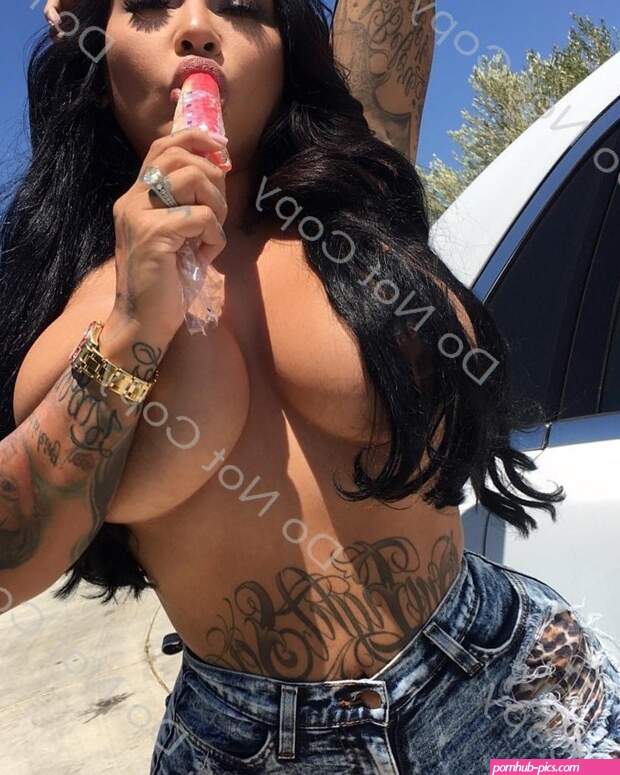 810 Brittanya Razavi GLOSSY PHOTO big butt boobs latina bikini thong model