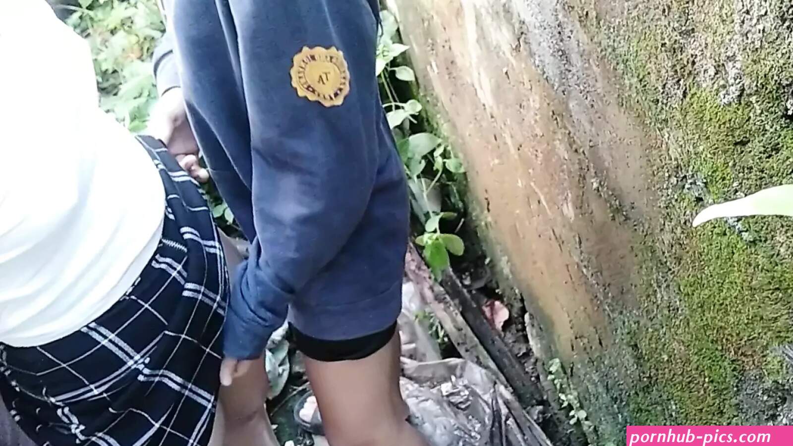 Pinay Outdoor Sex Almost Got Caught Porn Videos: Free XXX-rated Sex Videos 2025