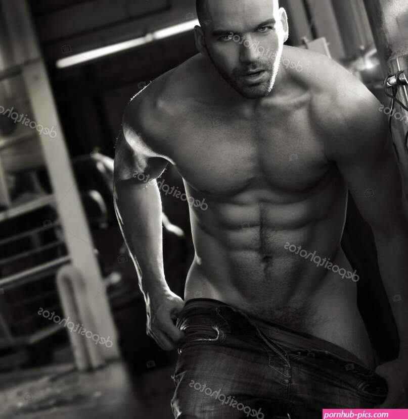 Hete sexy muscle man Stockfoto curaphotography 35217697