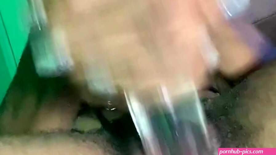 Skinny slut stuffs her tight pussy hard and rough to orgasm Porn Videos