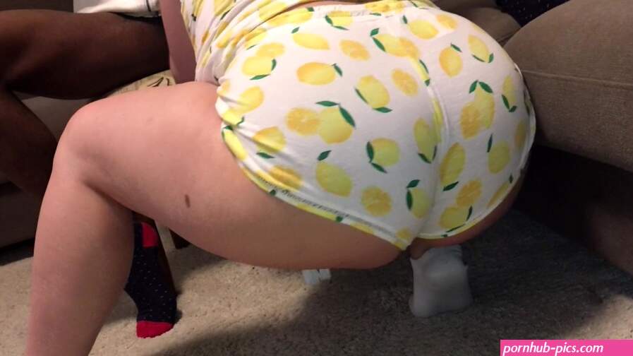 Amateur Bbw pawg Blow job : elle a déclenché mon vain jai sauté sur le cul directement