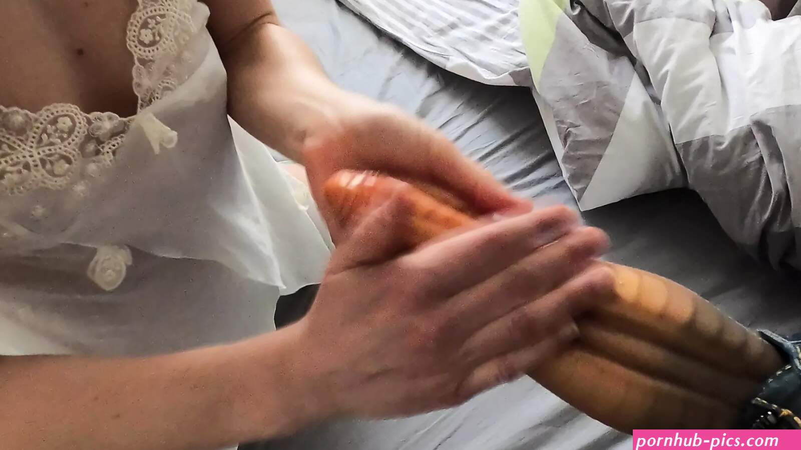 Free Bad Dragon Dildo 720p HD Porn Videos