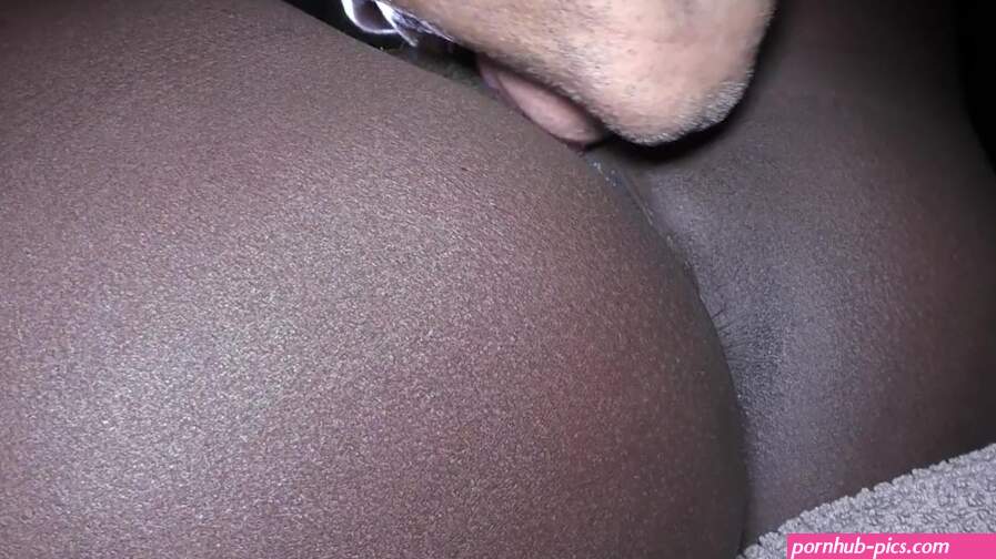 Eating ebony teen pussy prior to let her swallow my yhick cum