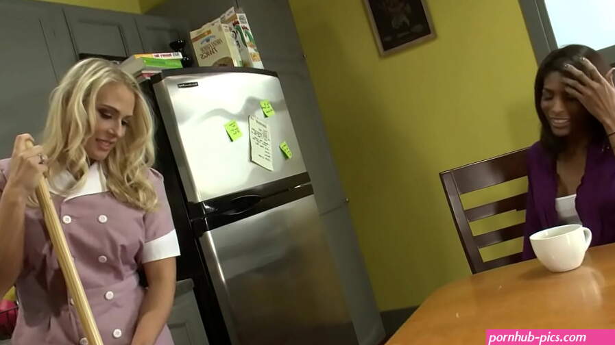 Fucking MILF Maid On The Kitchen Table