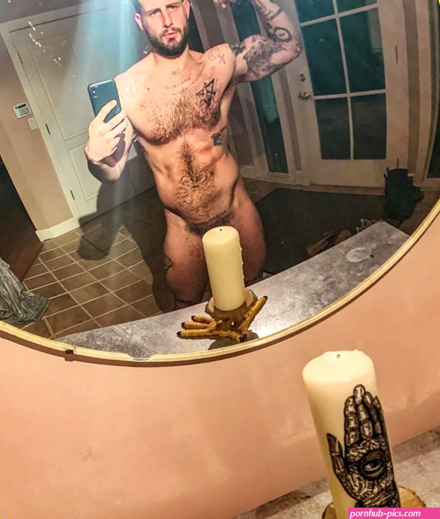 Nico Tortorella Strips Down to Nothing in Hot Selfie!: Photo 4409233