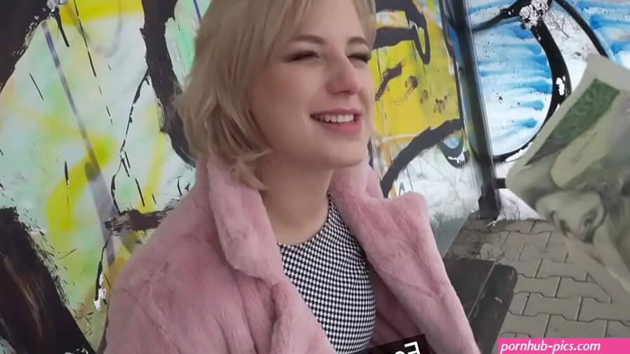Spot A Broke Student Pay Her Fuck Her