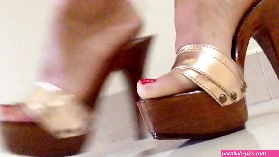 Zoccoli con tacco alto oro scarpe italiane kiara shoes
