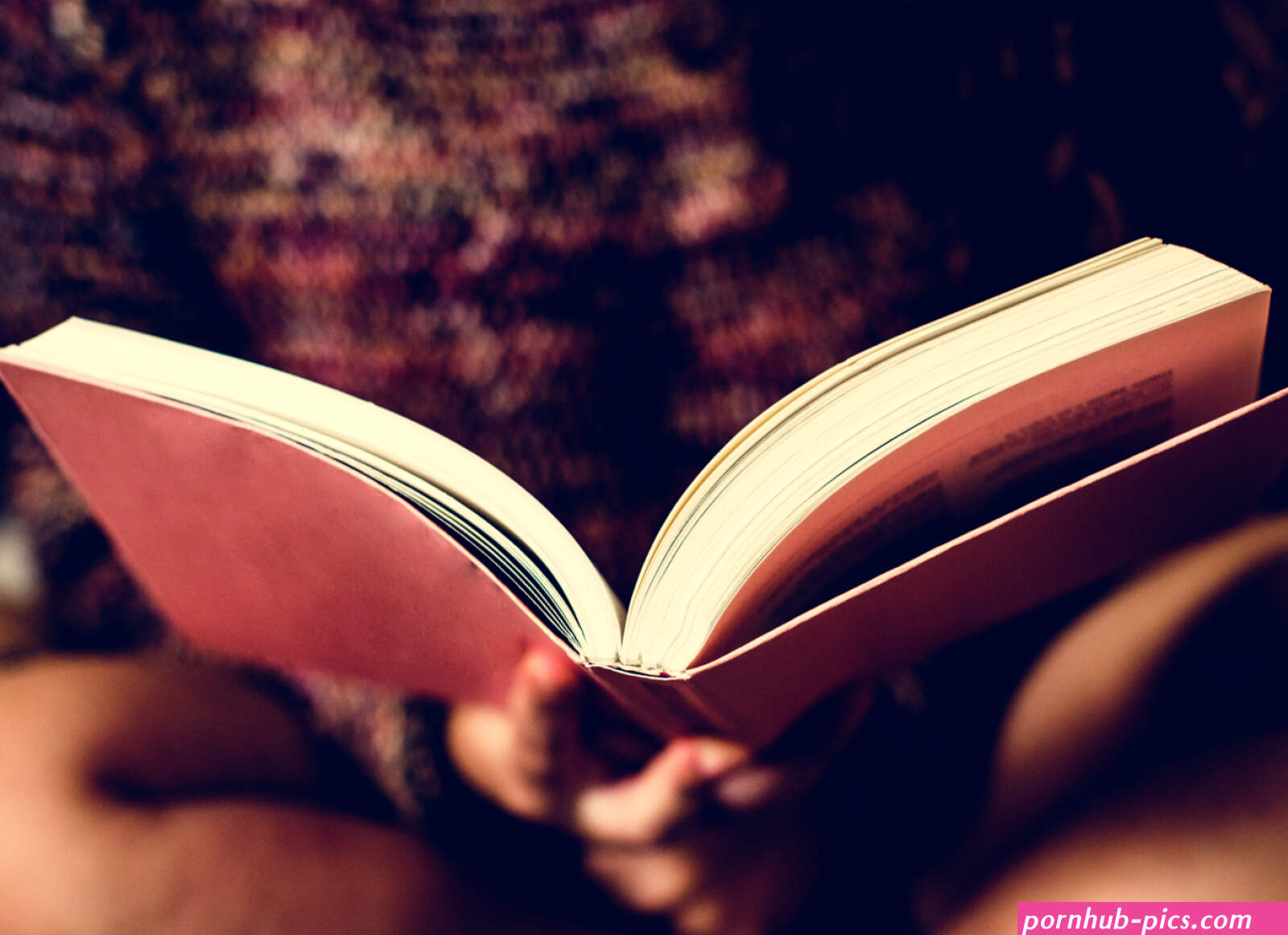 Why You Should Read Erotic Books: 8 Sex Life Improving Reasons