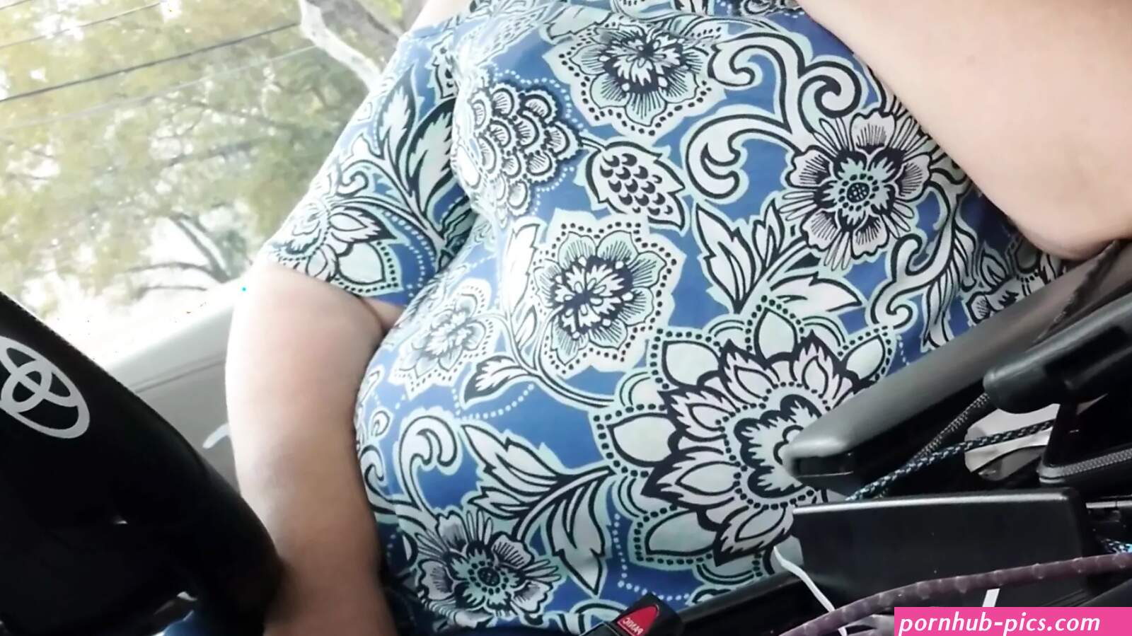 Granny Masturbating In Car Porn Videos: Free 720p HD XXX-rated Sex Videos 2025
