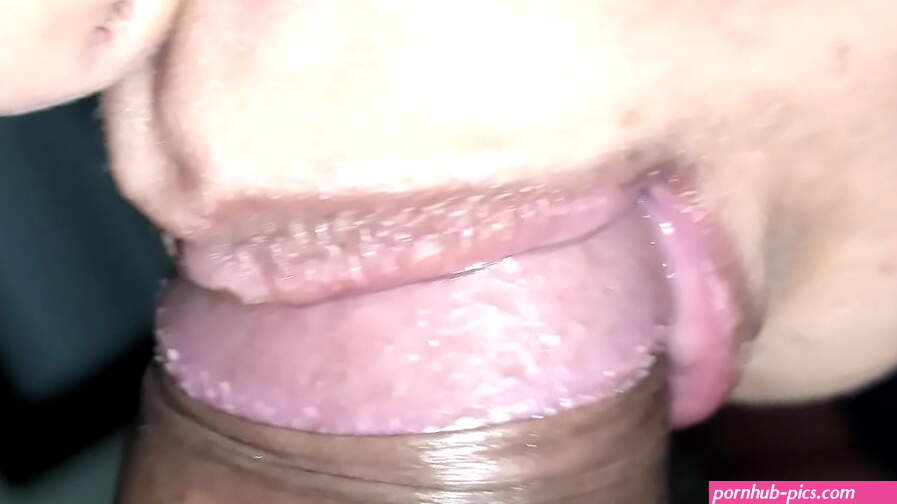 Desi Bhabhi Giving Blowjob with dirty Hindi talk