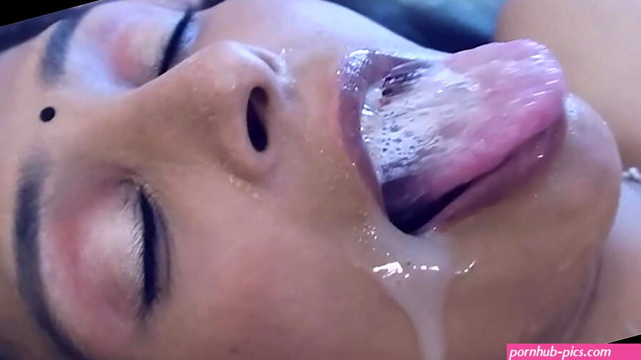 Indian Bhabhi Fucked Hard By Dewar Sloppy Blowjob With Pussy Fucking Cum Inside