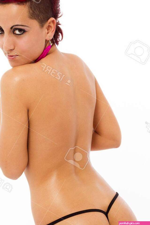 Sexy Extreme Bikini Vrouw Met Perfect Lichaam Op Witte Geïsoleerde Achtergrond Royalty-Vrije Foto Plaatjes Beelden en Stock Fotografie. Image 15811829