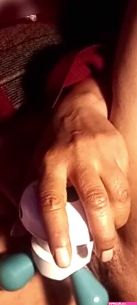 Desi Delhi tante vingert op videogesprek met Ahikimut Ahikimut door Gram chut desi: Seksspeeltje Vrouwelijke Masturbatie Solo Naakt Amateur Porno Video