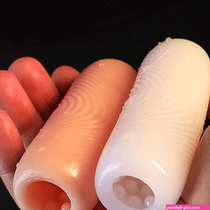 The male masturbation cup is made of tpe is it really easy to use? Deep