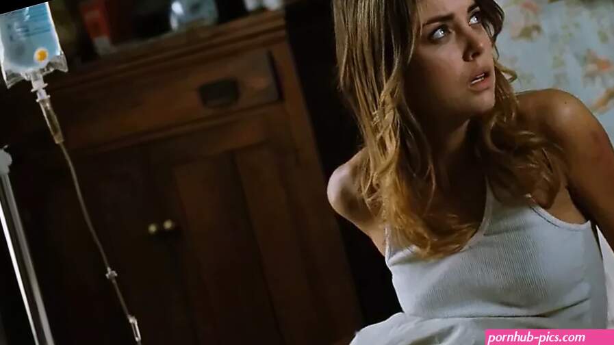 Mischa Barton and Jessica Stroup