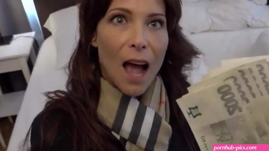 Lustful American mom enjoys anal sex with younger guy