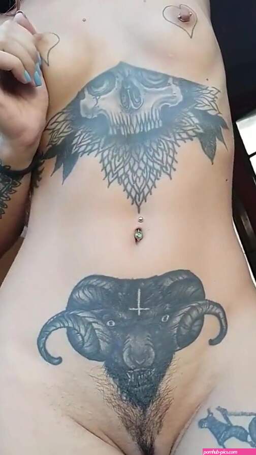 Tattooed Girl Dildoing her pussy Pt 2