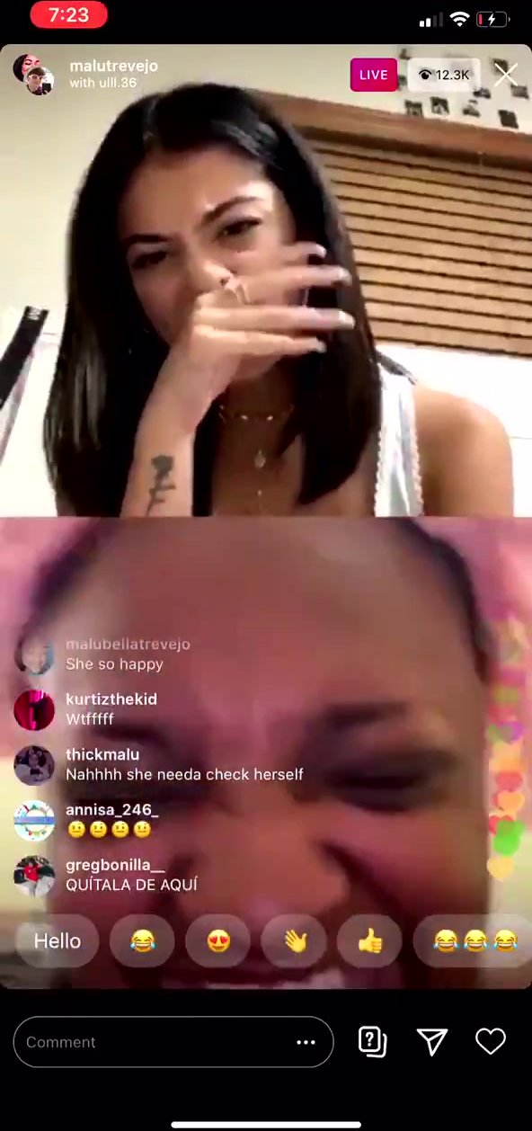 Friends go live 1 shows pussy