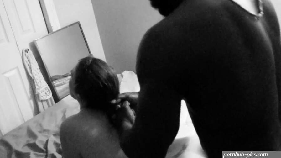 Wilde sexy dikke kont blanke meid breekt het bed met bbc