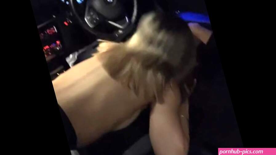 Giving a Famous Athlete a Blowjob in His Car